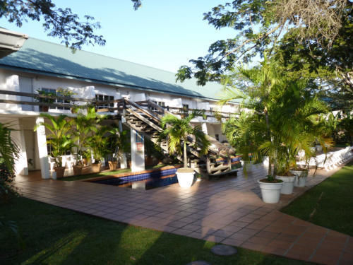 Summerland Suites Bon Accord Village Extérieur photo